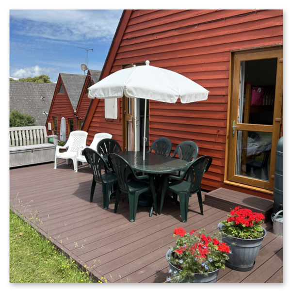Rear sun-deck